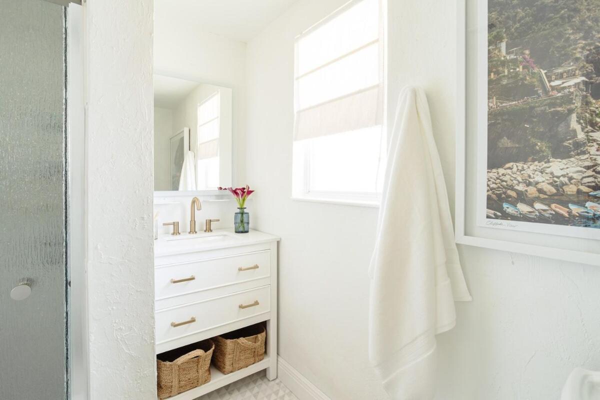 Coastal Retreat Near Siesta Key And Downtown Holiday home *